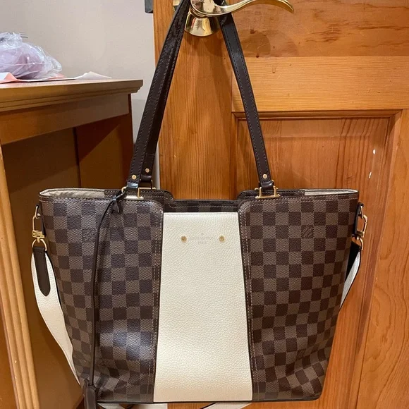 Authentic Louis Vuitton Bag